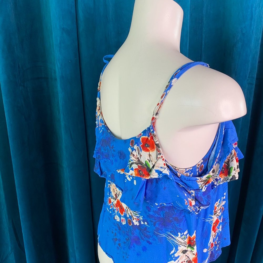 Willow & Clay Cold Shoulder Ruffle Floral Blouse - Picture 8 of 9